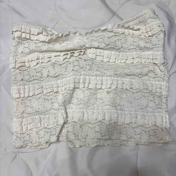 Shein Women's White and Cream Crop-top - Picture 1 of 1